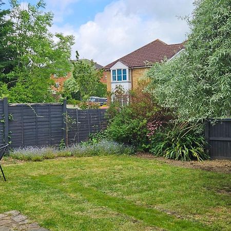 Potter'S Escape-Walking Distance From The Studios! Abbots Langley Ngoại thất bức ảnh